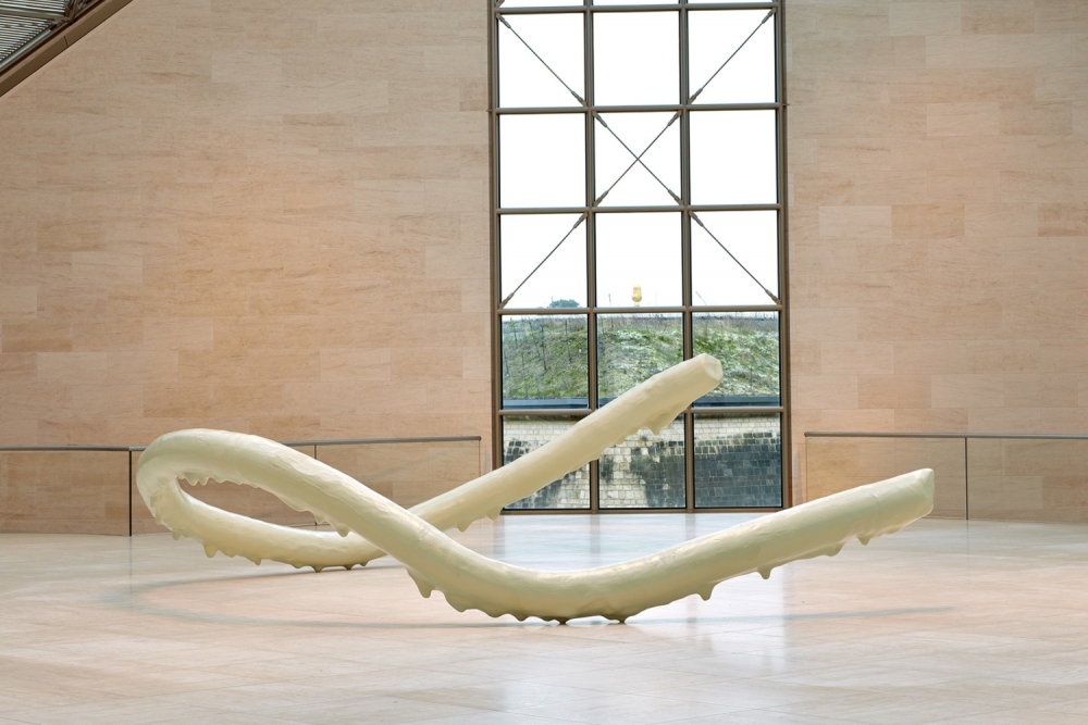 Nairy Baghramian participates in MUDAM in Luxembourg with her exhibition beliebte stellen/privileged points