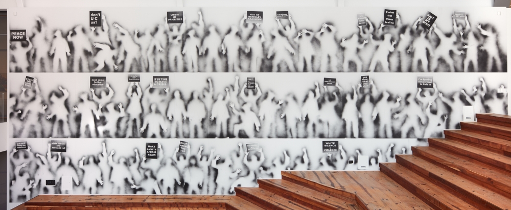Carlos Amorales participa en BAMPFA en Berkeley con su exposición Ghost Demostration